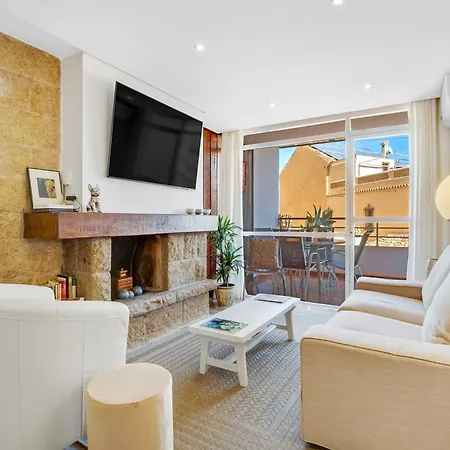 Apartman Beachfront In With Pool *