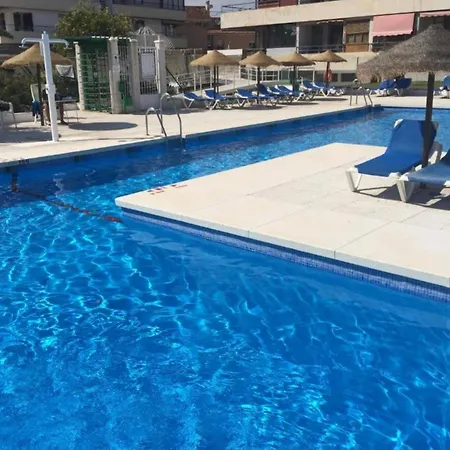 Beachfront In With Pool Apartman Torremolinos